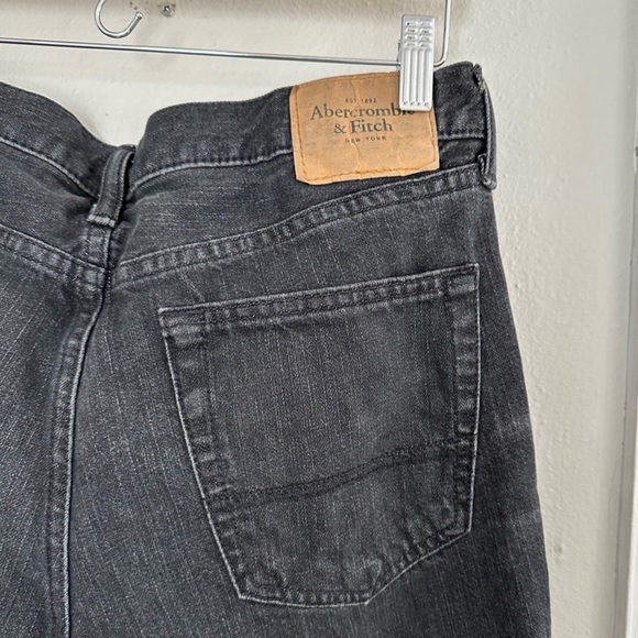 Abercrombie & Fitch - Athletic Straight Denim Men’s 32x32 - Picture 2 of 5